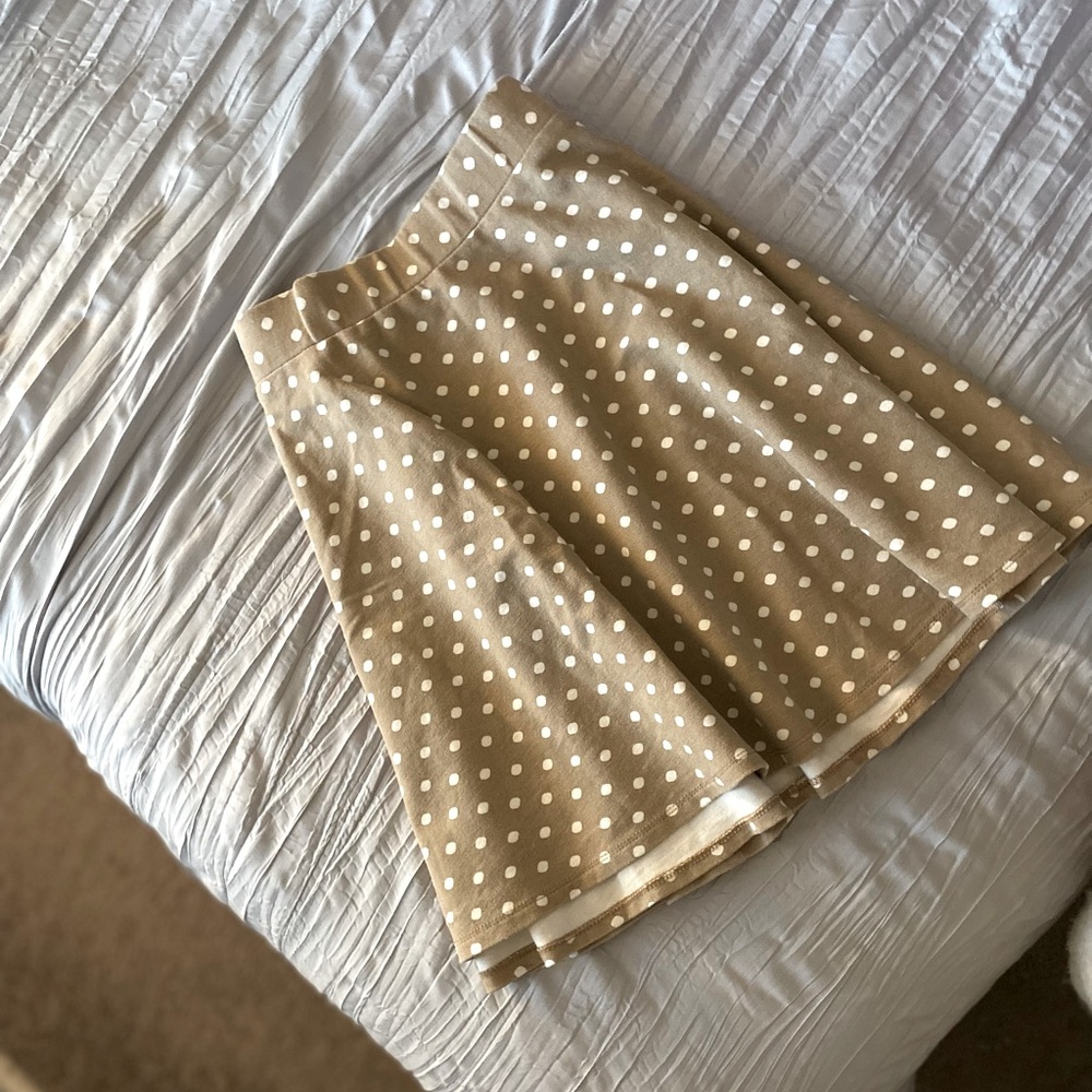 Polka dots skirt